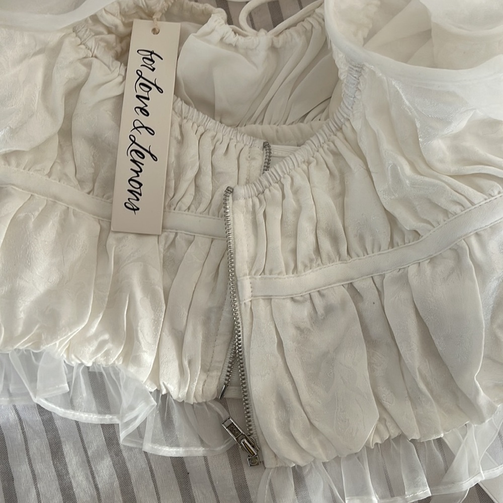 NWT for love and lemons Gabrielle Top puffy sleeves lingerie-inspired boho - Picture 10 of 10